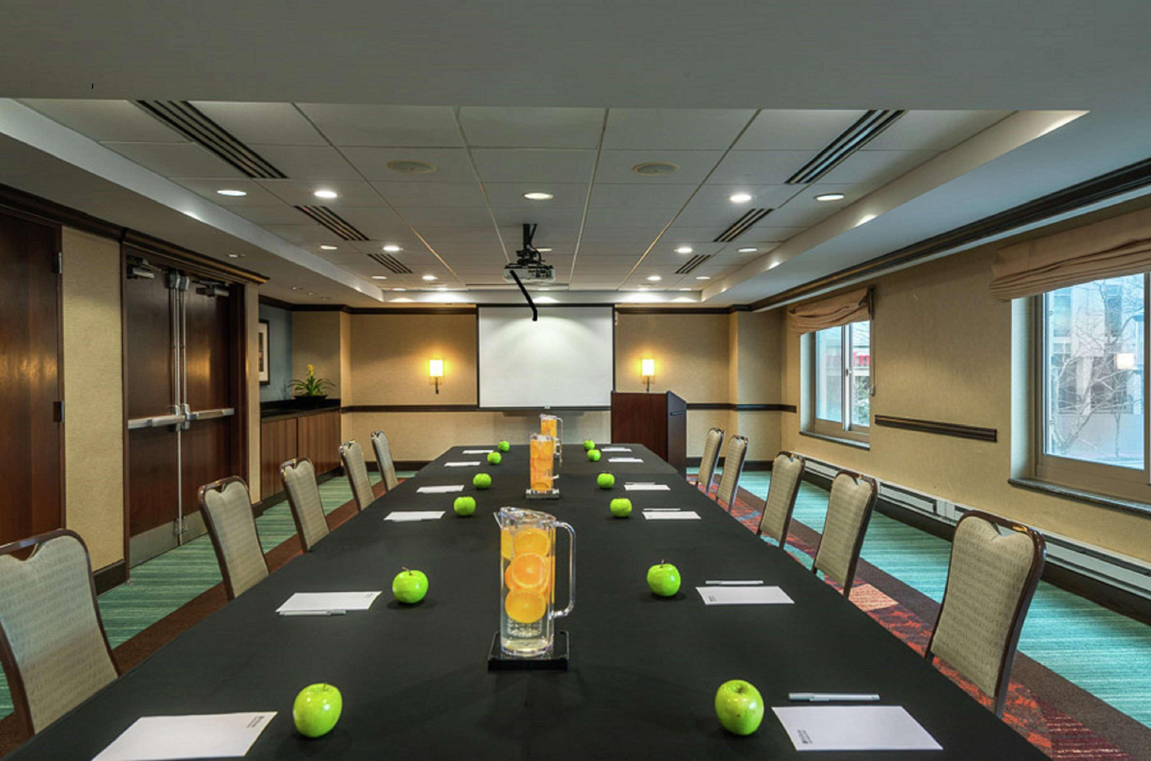 Hilton Garden Inn Bethesda Downtown Luaran gambar